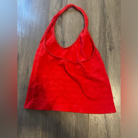 Top - Picture 2 of 3